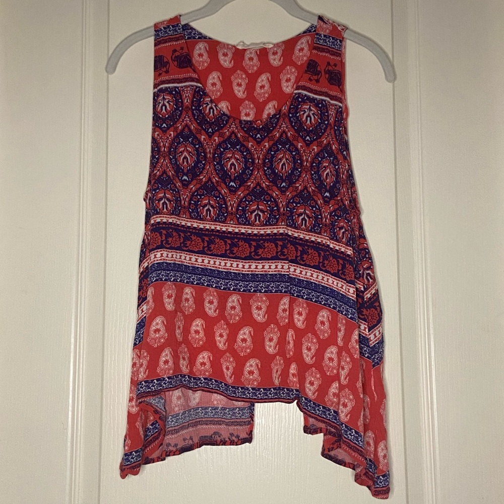 Women’s Patterned Sleeveless Split Back Blouse | Size Large | Fits Like Small